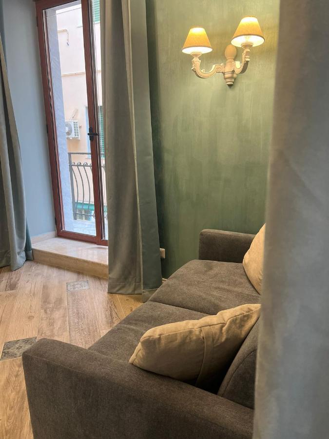 Real Giardinetto A Toledo Hotel Naples Exterior photo